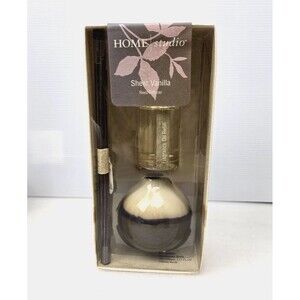HOME studio Sheer Vanilla Reed Diffuser Set Diffuser Fragrance Reeds NEW in Box